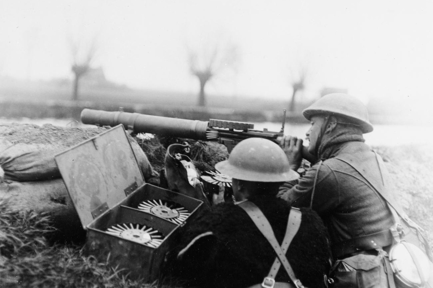 Lewis Gun