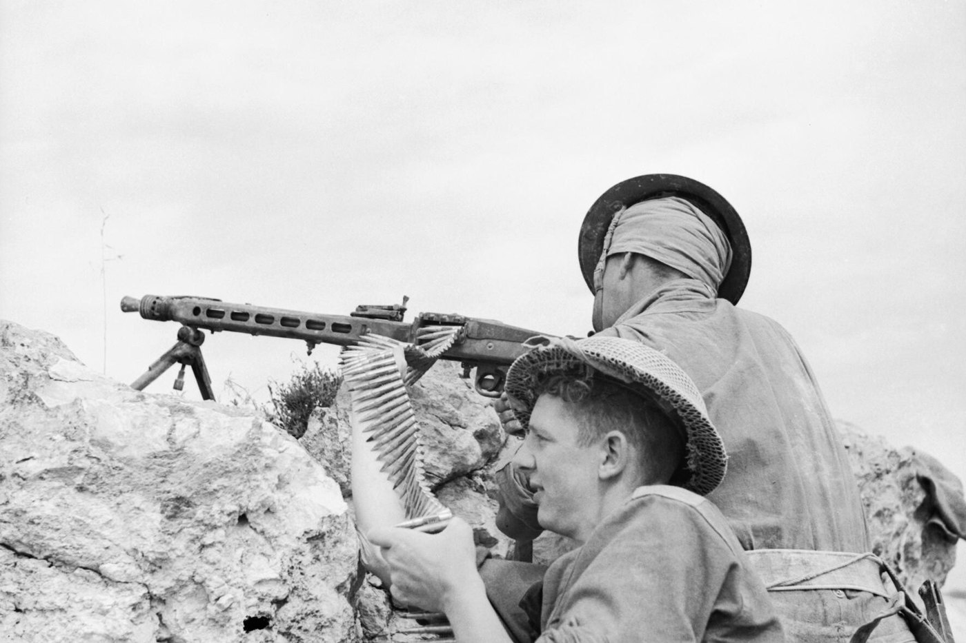 MG 42