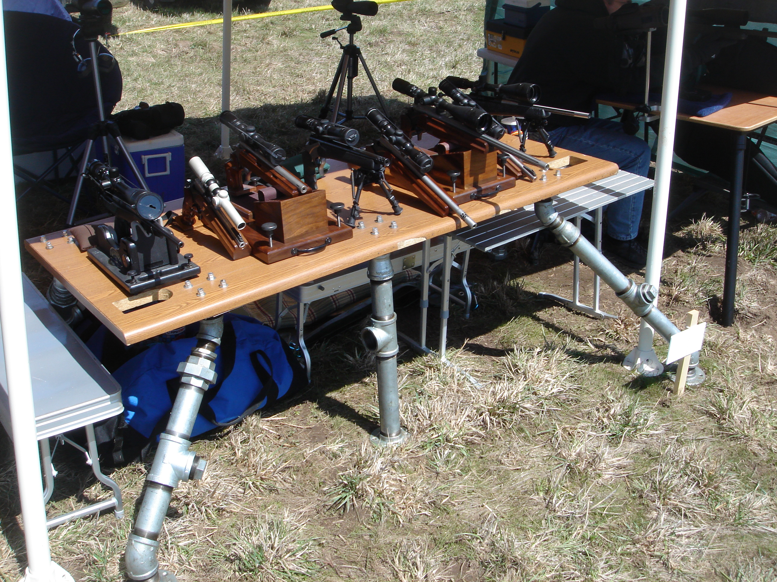 Figure 9 — Silhouette pistols on the bench. This is what the recipe above produces. Photo: File:Metallic Silhouette Pistols at Boomershoot (2).jpg by Flickr user davidwhitewolf. License: CC BY-SA 2.0 (https:/…