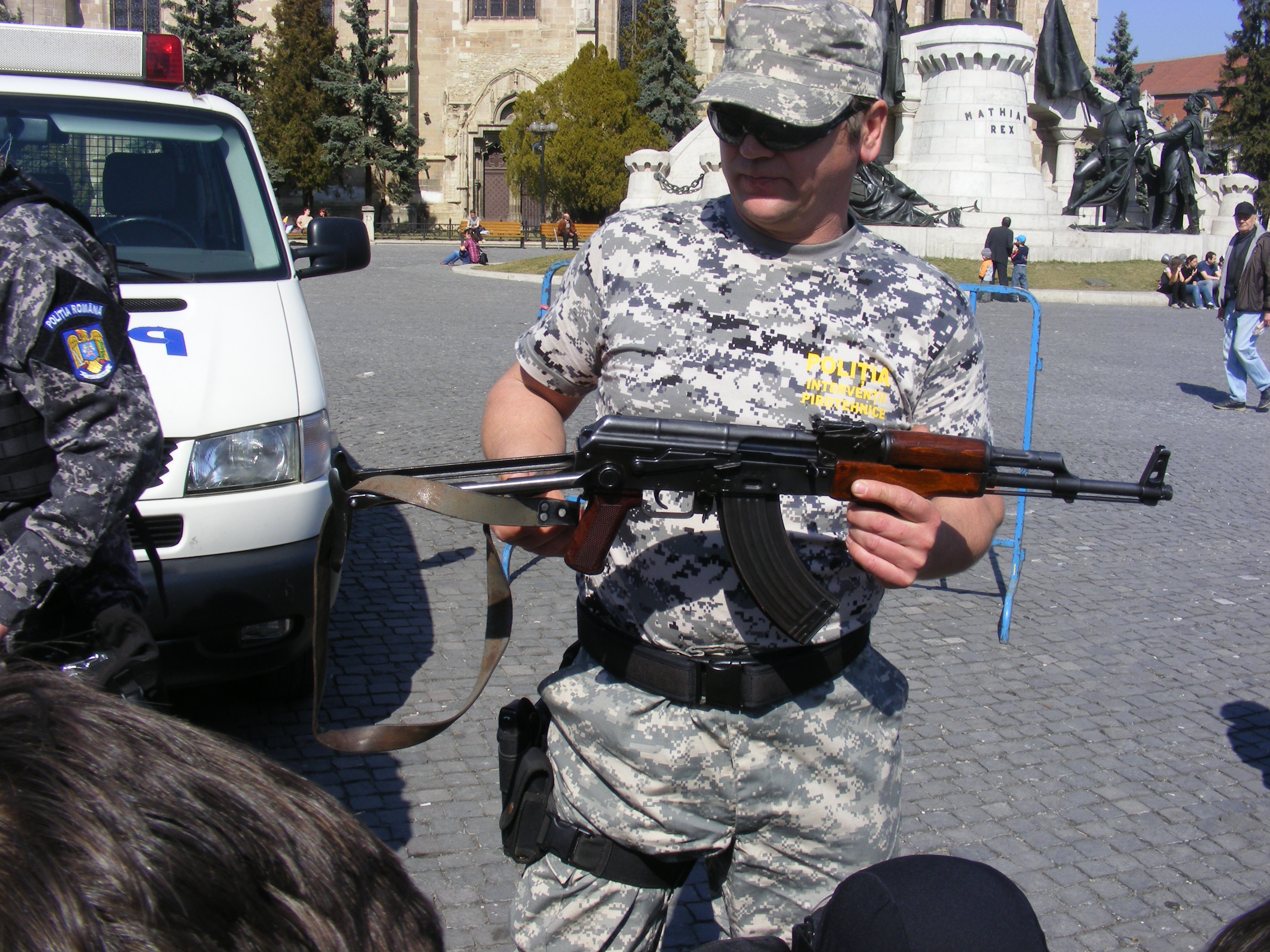 Figure 1 — A Romanian gendarme carrying a PM md. 63. The wooden vertical foregrip below the handguard is the most recognisable national feature on any Kalashnikov, and the reason this rifle can be identified …