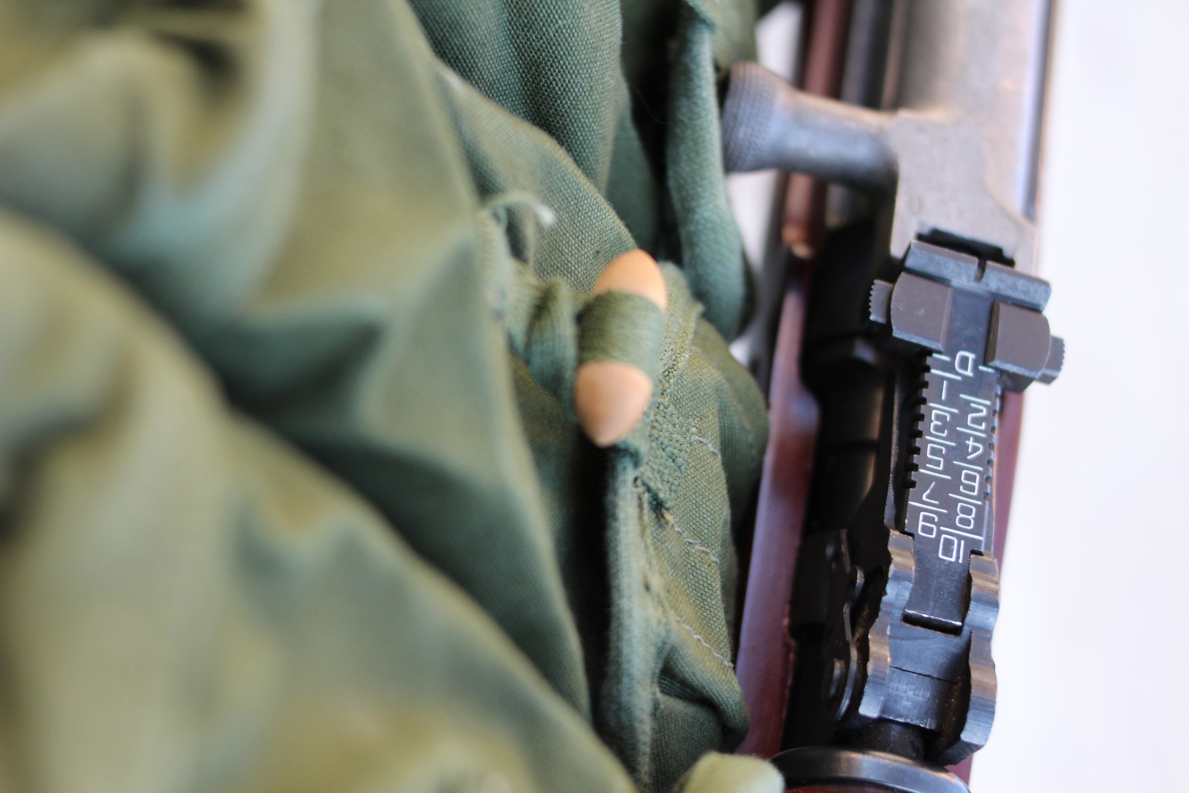 Figure 10 — The tangent rear sight of a Chinese Type 56 — same design, Chinese numerals.