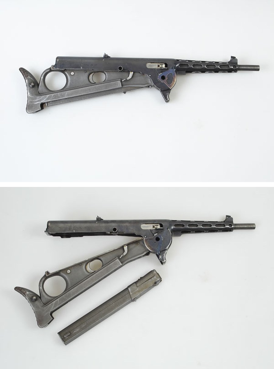 Figure 7 — The ZB 47 paratrooper version closed (top) and opened with a short magazine (bottom), from the palba.cz article. The photographer and the gun's location are not stated; the white-background style m…