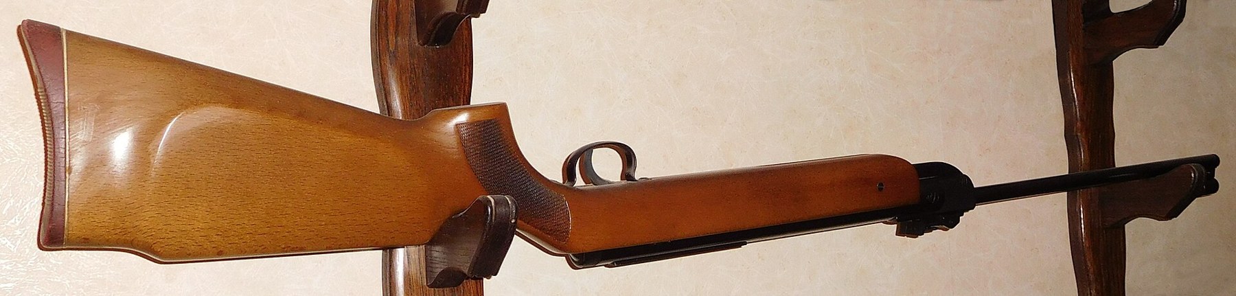 Figure 4 — A Diana Model 35, the break-barrel that preceded the 34 in the range. The Blue Book dates it 1953 to 1964, the years in which Rastatt sold its rifles as Original at home and under other names abroa…